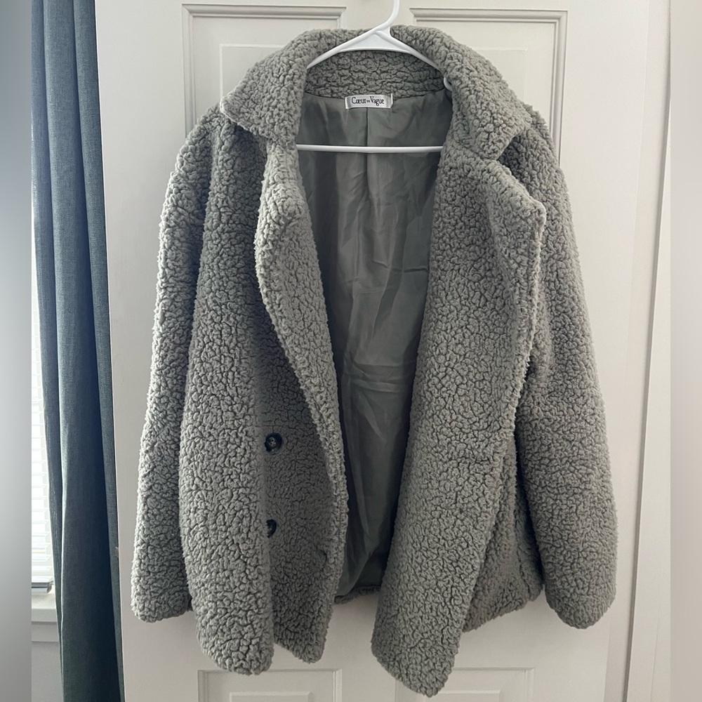 Grey teddy jacket | Medium